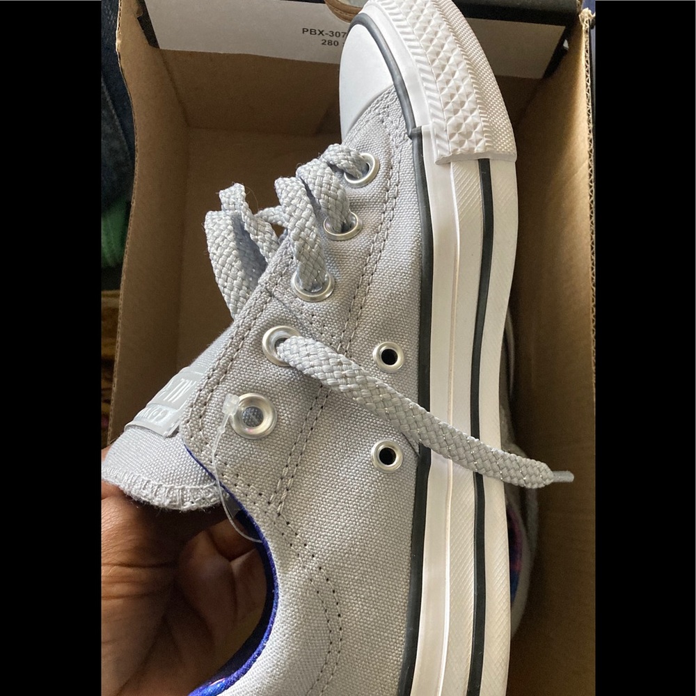 Brand new Converse Size 5 girls but fits like 4
